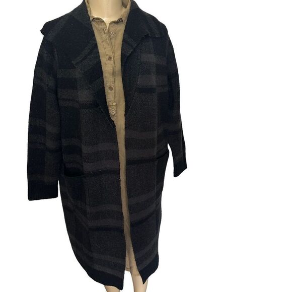 TORRID Grey Plaid Longline Cardigan Coat Size Medium 10 - Picture 2 of 6